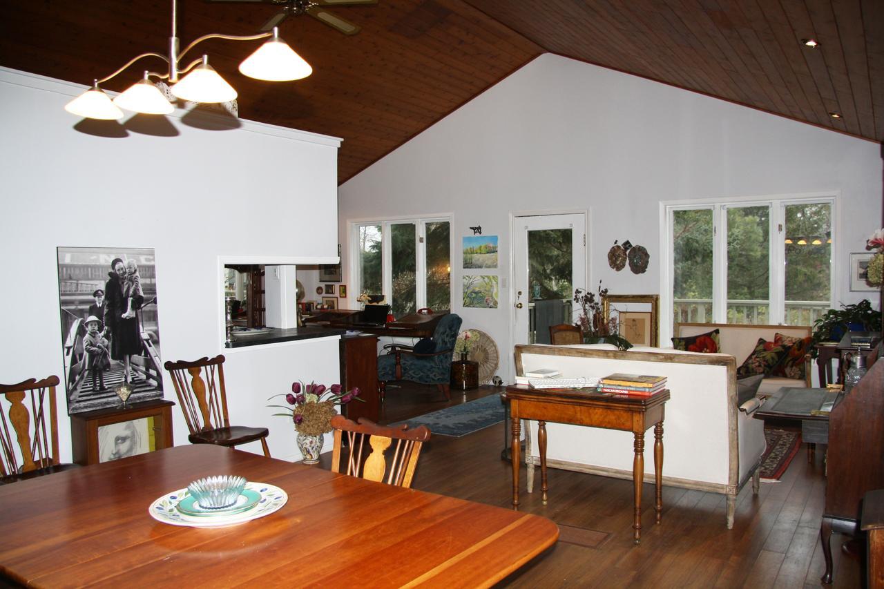 2 Moon Cottage Ниагара-он-те-Лейк Экстерьер фото